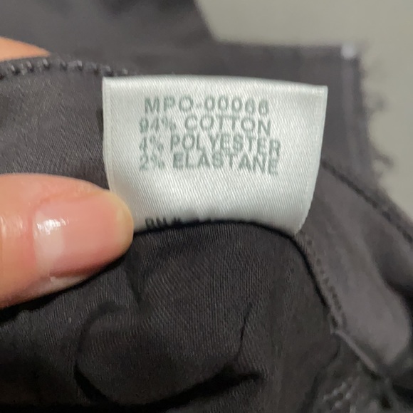 NWT J Brand cropped jeans in demented grey. - Picture 7 of 7